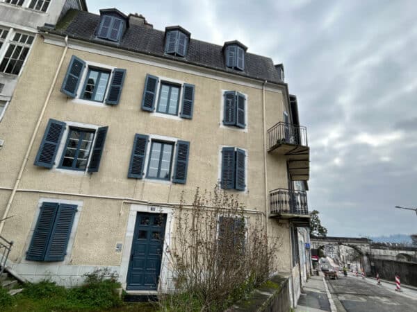 PORTE D’ENTREE  BOIS AU QUARTIER DU CHATEAU – Image 3