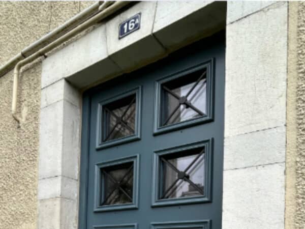 PORTE D’ENTREE  BOIS AU QUARTIER DU CHATEAU – Image 4