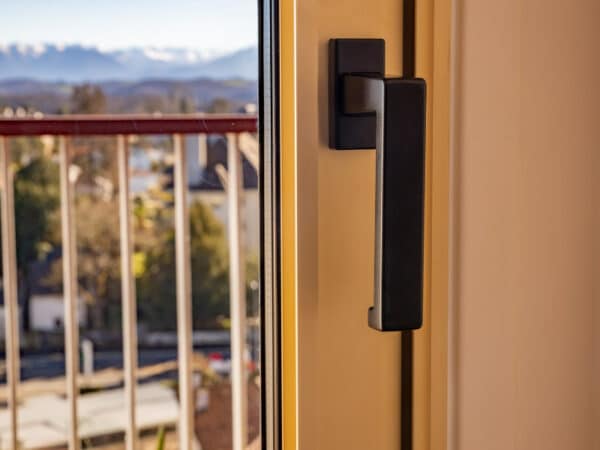 BAIES VITREES ALUMINIUM RES EDEN PARK PAU – Image 4
